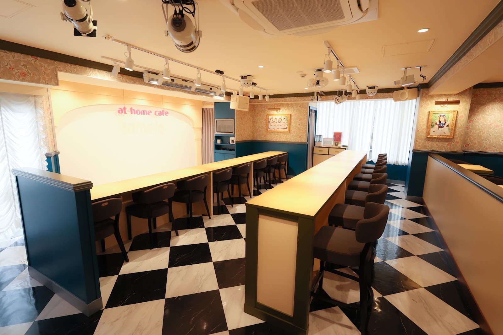 @home cafe Akihabara