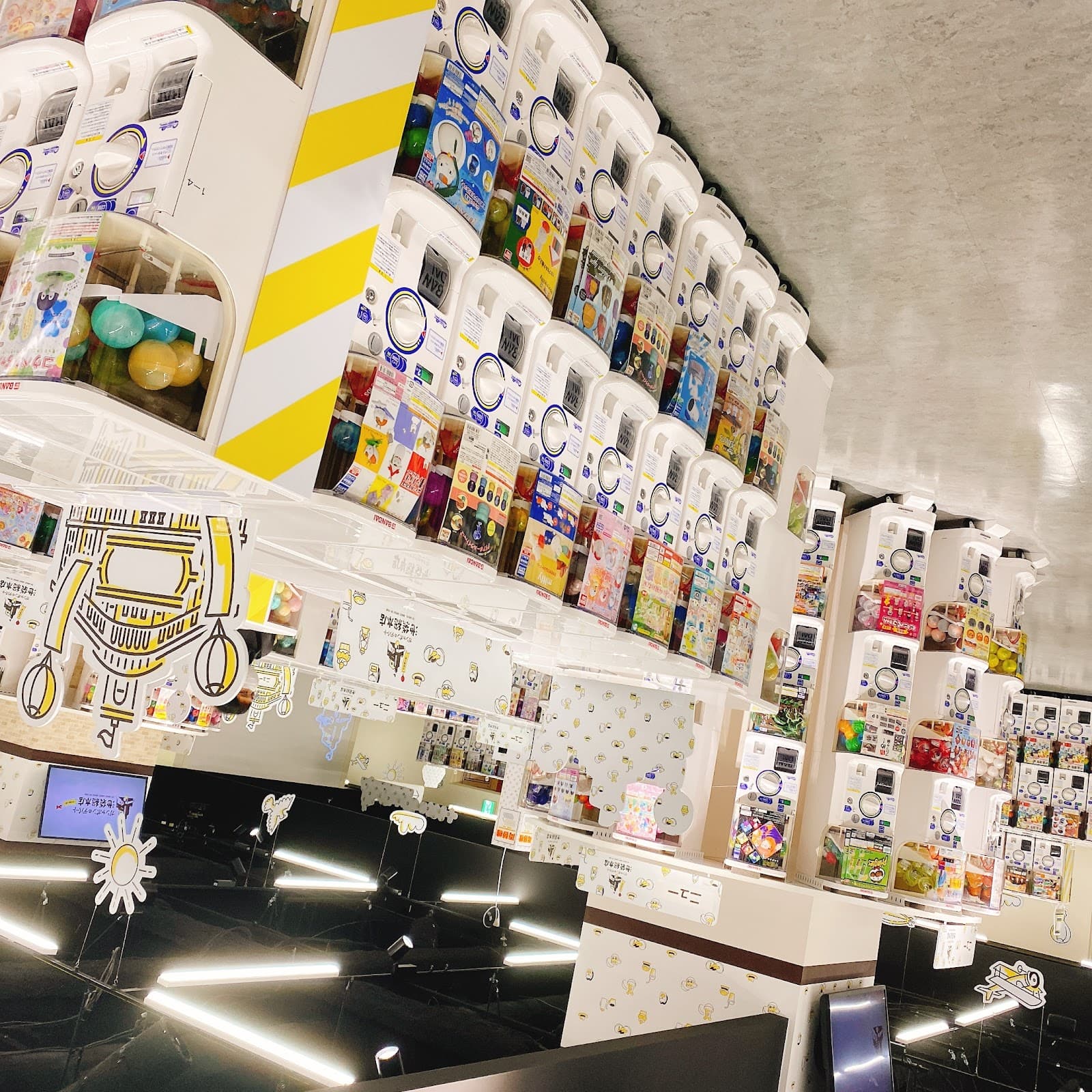 Gashapon Department Store Ikebukuro — photo 5
