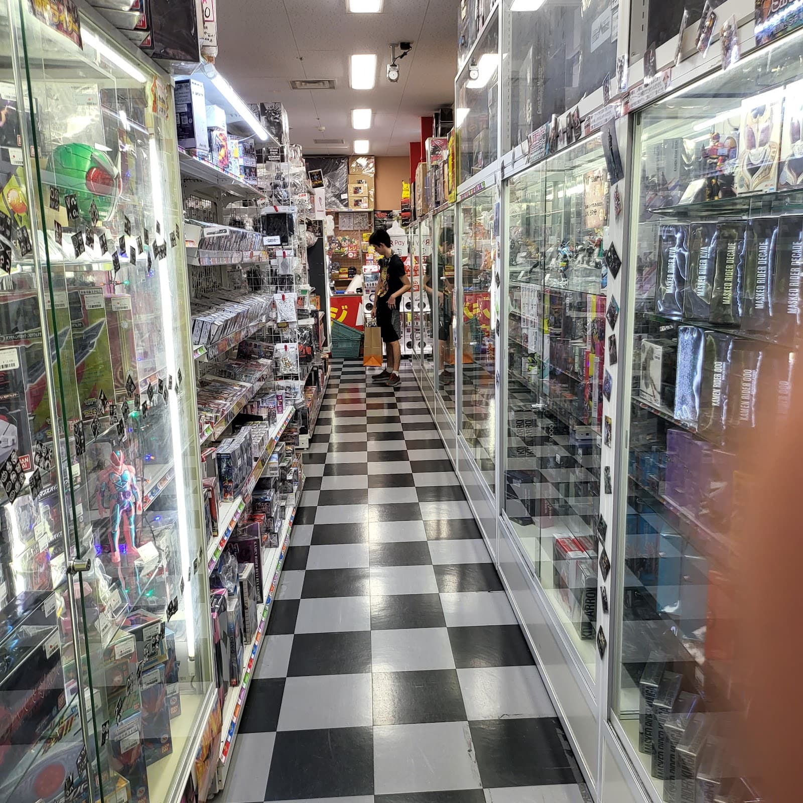 Jungle Osaka Nipponbashi — photo 1