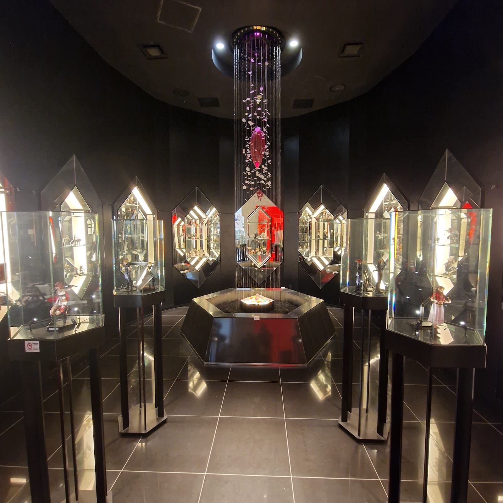 Square Enix ARTNIA — photo 3